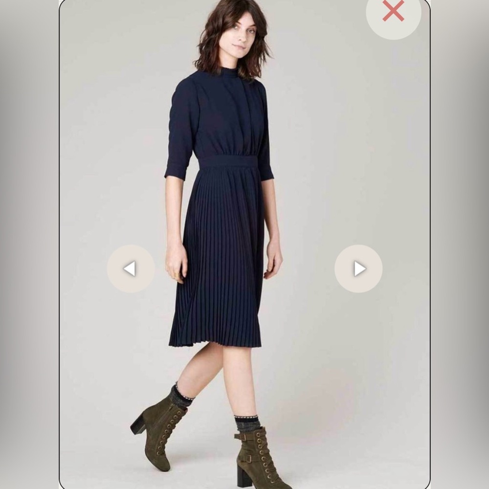 Gorgeous Sessun Arkadelphia pleated navy dress